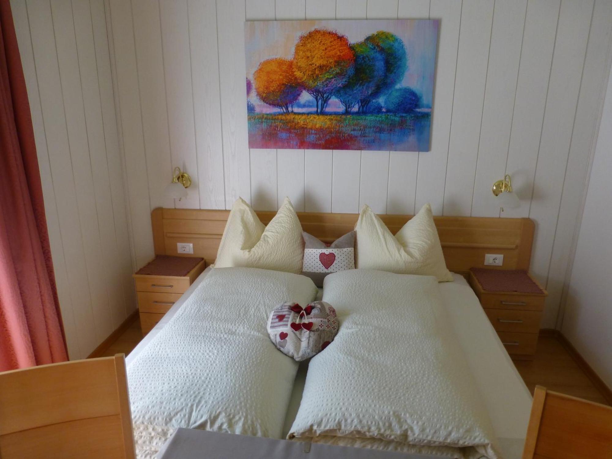 Bed and Breakfast Garni Helfer Dobbiaco Exterior foto