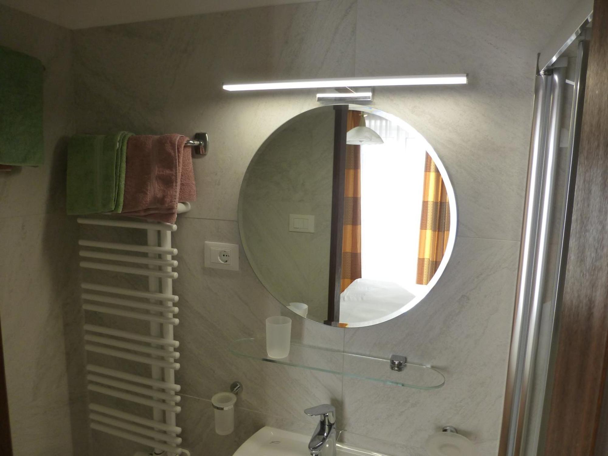 Bed and Breakfast Garni Helfer Dobbiaco Exterior foto