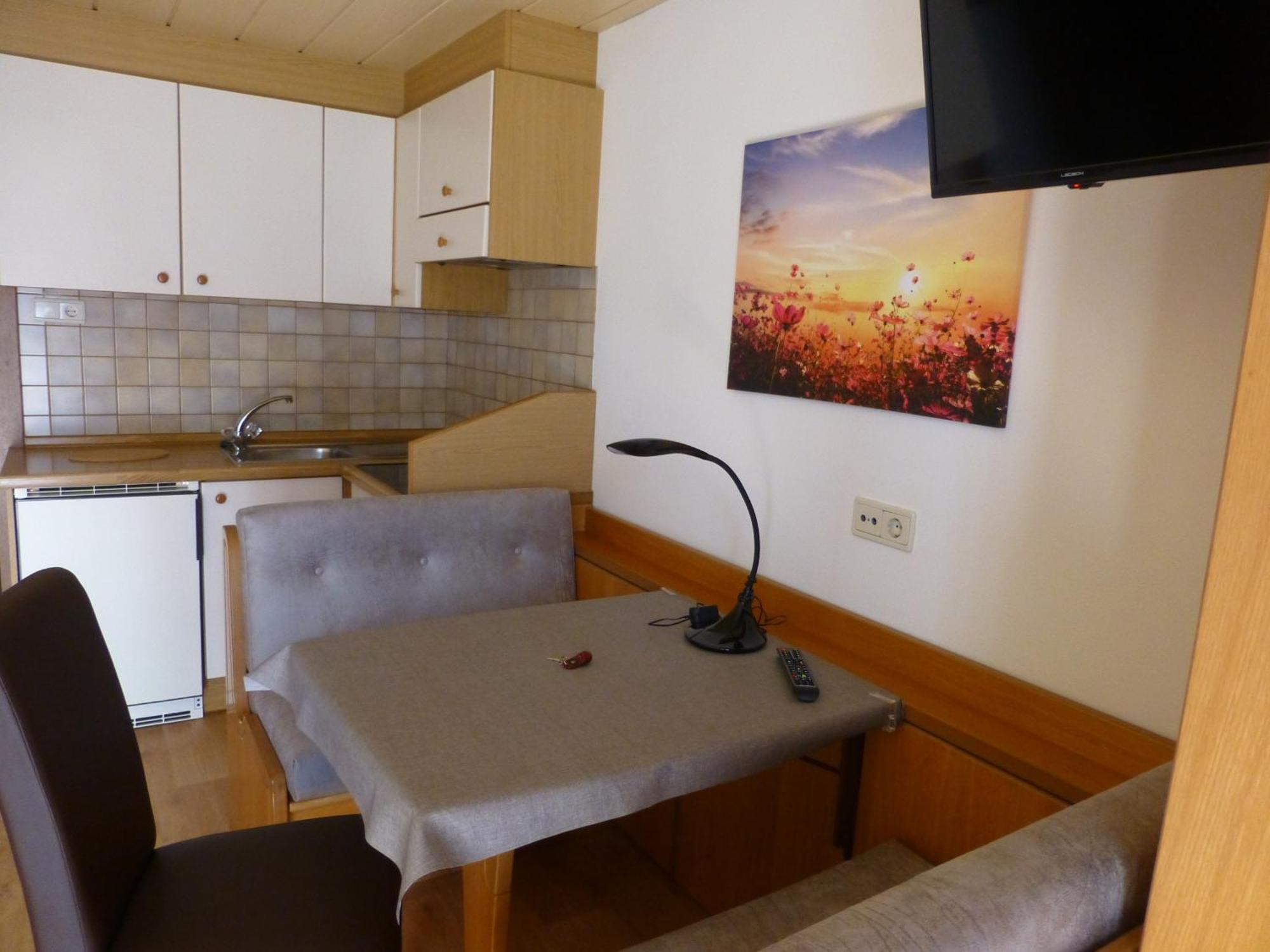 Bed and Breakfast Garni Helfer Dobbiaco Exterior foto